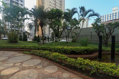 Image 12 - 870286
