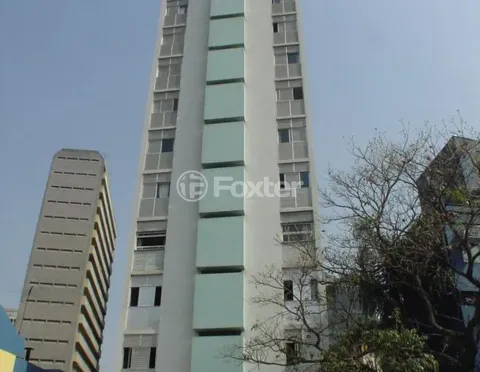 Image 10 - 871938