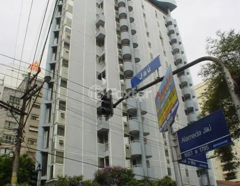 Image 11 - 323802
