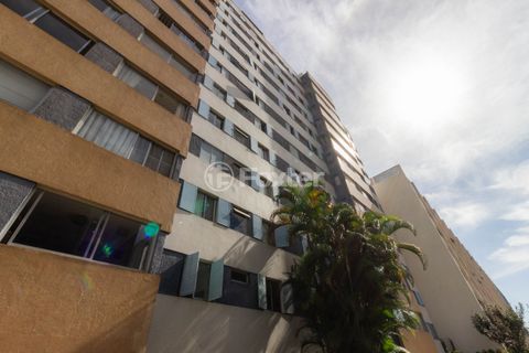 Image 6 - 891704