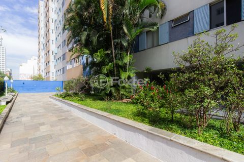 Image 8 - 891704