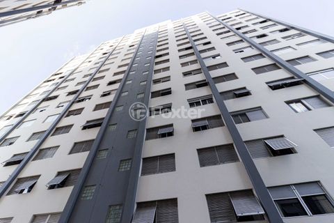 Image 11 - 929793