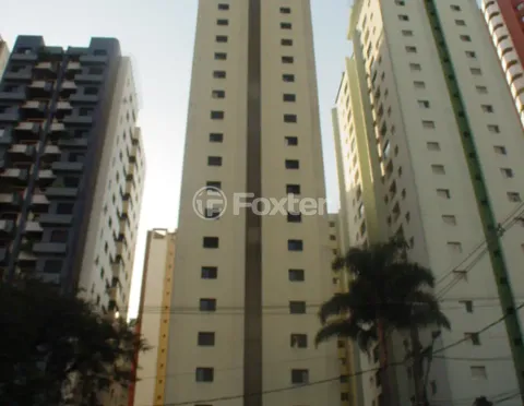 Image 8 - 899975
