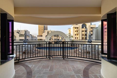 Image 9 - 874908