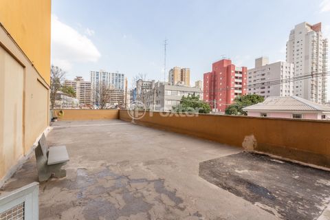 Image 18 - 930676