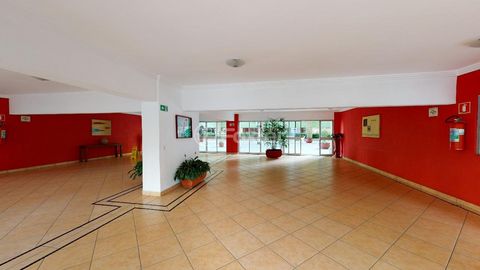 Image 16 - 840158