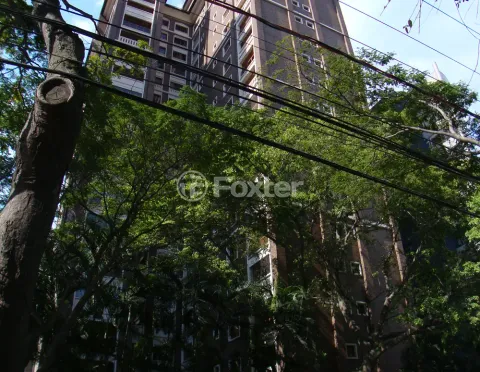 Image 6 - 861635