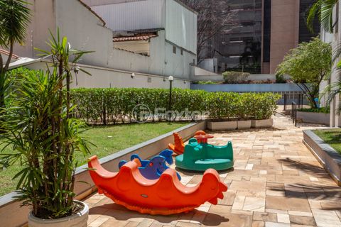 Image 16 - 866495