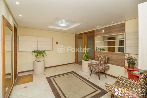 Image 10 - 874081