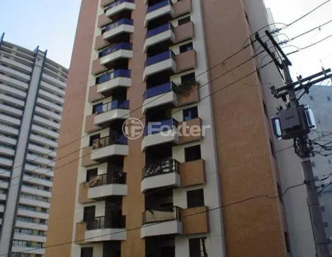 Image 9 - 883299