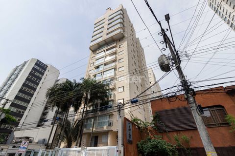 Image 9 - 922214