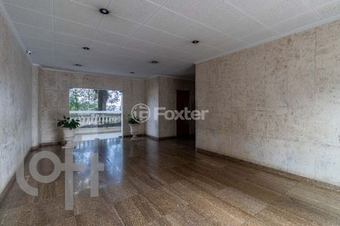 Image 9 - 899401