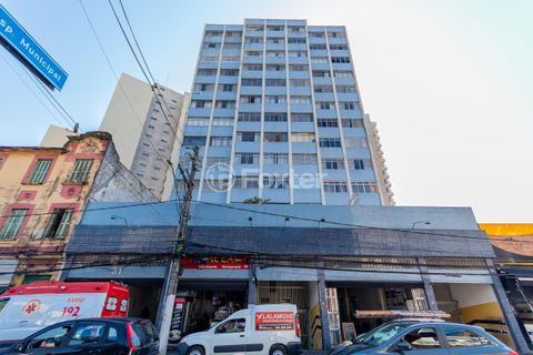 Image 19 - 927565