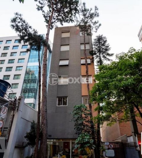 Image 8 - 871312