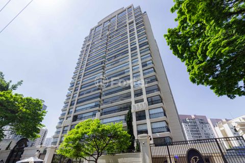 Image 17 - 868309