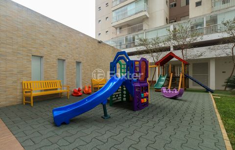 Image 17 - 884924