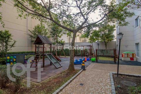 Image 7 - 932731