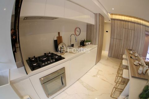 Image 10 - 47600