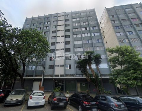 Image 9 - 885816