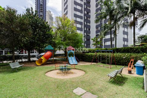 Image 10 - 932437