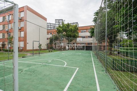 Image 11 - 874278