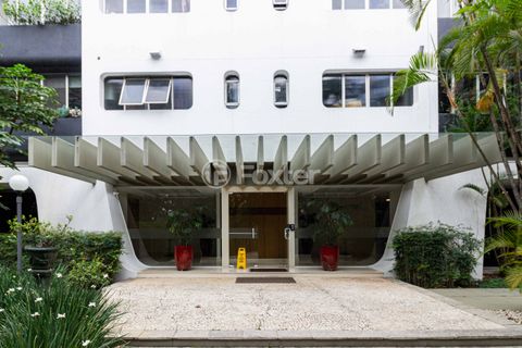 Image 16 - 892733