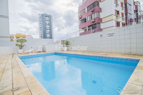 Image 5 - 872405