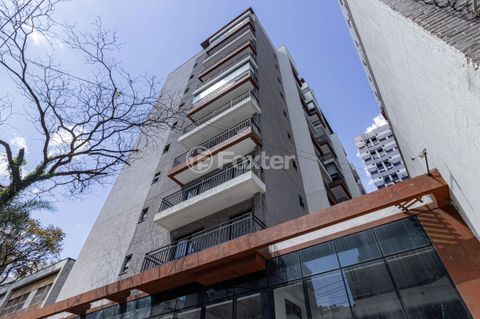 Image 17 - 894994