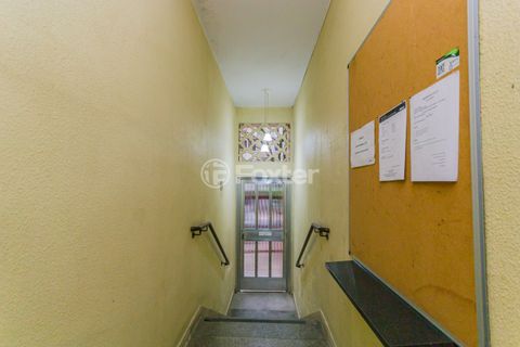 Image 5 - 923056