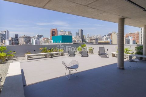 Image 7 - 875751