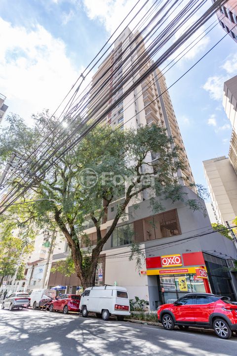 Image 1 - 851892