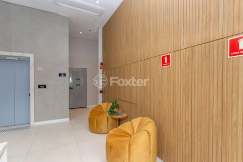 Image 14 - 887848