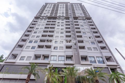 Image 17 - 874622