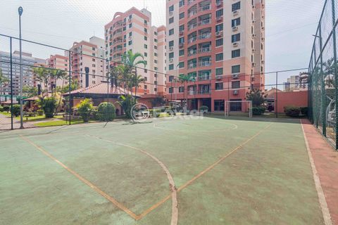 Image 18 - 196063