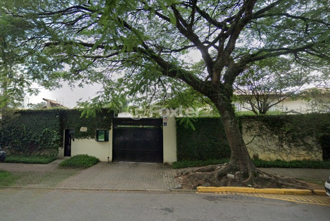 Image 4 - 915749