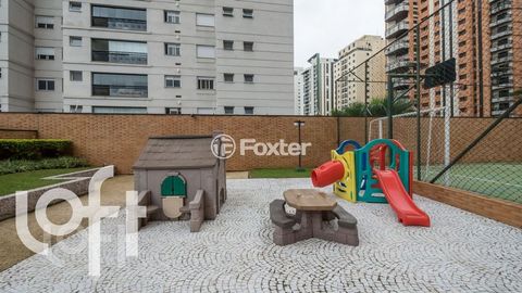 Image 11 - 866855
