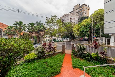 Image 10 - 826405