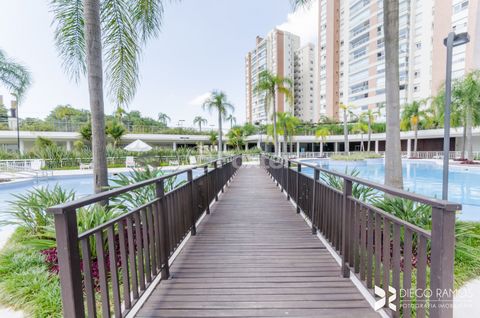 Image 10 - 868745