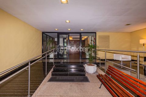 Image 17 - 729817