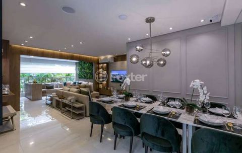 Image 9 - 879296