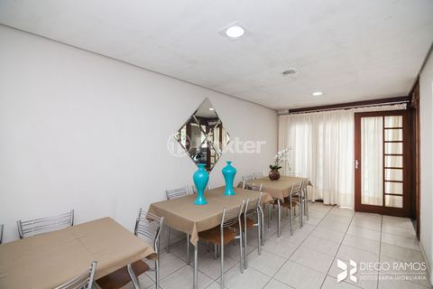 Image 7 - 930242