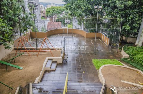 Image 6 - 889540