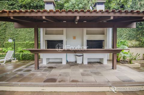 Image 9 - 889540
