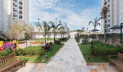 Image 18 - 897722