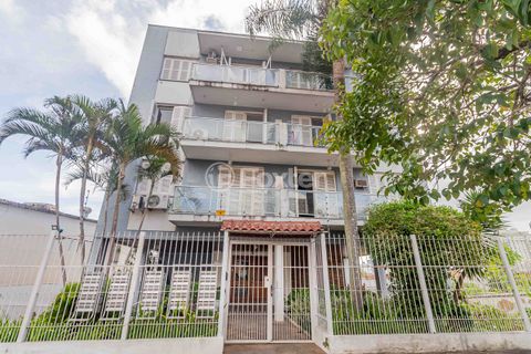 Image 17 - 131586