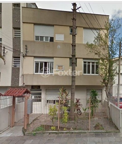 Image 11 - 885023