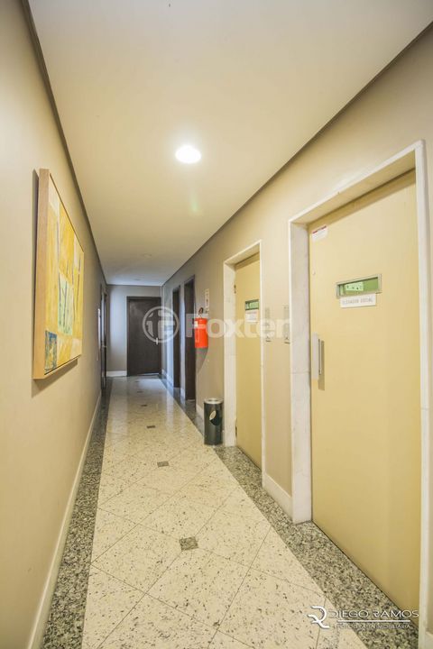 Image 7 - 897653