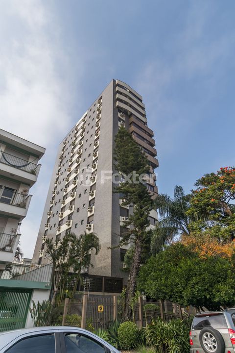 Image 13 - 6422