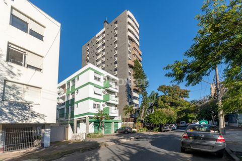 Image 19 - 882038