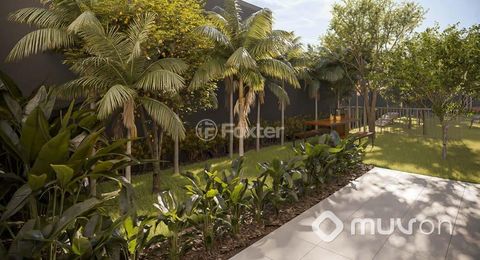 Image 6 - 930790